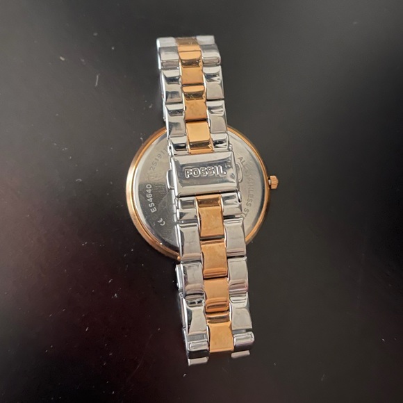 Fossil Watch - Picture 2 of 4